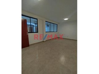 Foto 3 de Venta De Departamento De Estreno En 3Er Piso Con Ascensor//ID: 1143890