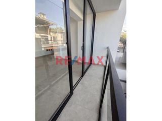 Foto 7 de Venta De Departamento De Estreno En 3Er Piso Con Ascensor//ID: 1143890