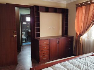 Foto 11 de Casa en venta en urbanización muy cerca del Supermaxi Av. Don Bosco en Cuenca