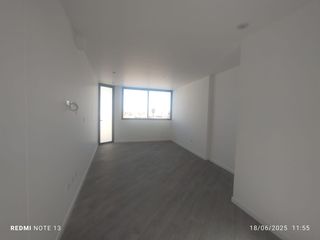 Foto 10 de VENDO HERMOSO PENTHOUSE EN SELVA ALEGRE ACABADOS DE PRIMERA 370M2 MAS AIRES