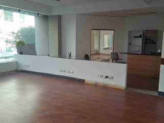Foto 7 de Amplio local comercial en  alquiler en Miraflores