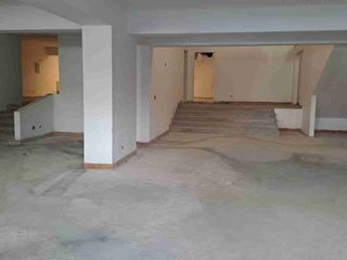 Foto 2 de Amplio local comercial en  alquiler en Miraflores