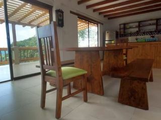 Foto 10 de PEDRO V. MALDONADO, VENDO HERMOSA QUINTA AMOBLADA, VISTA