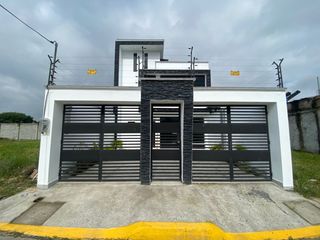 Foto 1 de LUJOSA PROPIEDAD EN VENTA