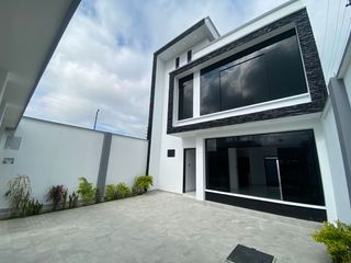 Foto 2 de LUJOSA PROPIEDAD EN VENTA