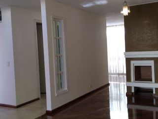 Foto 4 de RENTA CASA 3 NIVELES, SECTOR SANTA LUCIA, CALLE DE LOS CIPRESES, NORTE DE QUITO