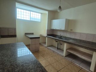 Foto 7 de Departamento en Alquiler en la Garzota, 4 Habitaciones, 4 Baños, Parqueo, Seguridad, Norte de Guayaquil.