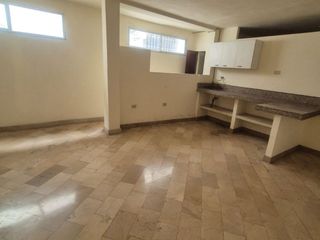 Foto 8 de Departamento en Alquiler en la Garzota, 4 Habitaciones, 4 Baños, Parqueo, Seguridad, Norte de Guayaquil.