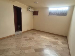 Foto 14 de Departamento en Alquiler en la Garzota, 4 Habitaciones, 4 Baños, Parqueo, Seguridad, Norte de Guayaquil.