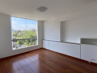 Foto 9 de LINDO DEPARTAMENTO EN ZONA DE PARQUES, MIRAFLORES, LÍMITE CON SAN ISIDRO.