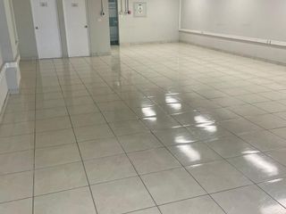 Foto 4 de Alquiler de impecable y moderna oficina de 118 m2 en Miraflores