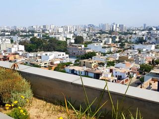 Foto 10 de Alquiler de impecable y moderna oficina de 118 m2 en Miraflores