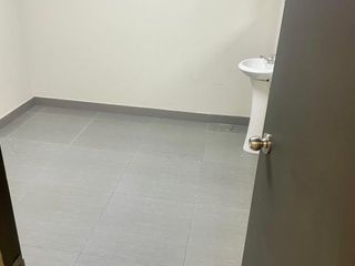Foto 7 de Alquiler de moderna e impecable oficina con excelente vista en Miraflores