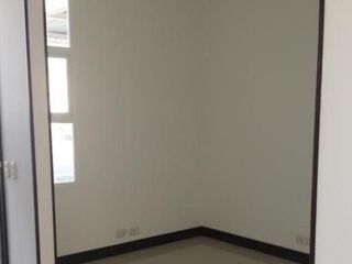 Foto 6 de SE VENDE CASA,EL CASTILLO,JAMUNDI,AL SUR DE CALI, UN PISO