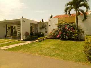 Foto 16 de SE VENDE CASA,EL CASTILLO,JAMUNDI,AL SUR DE CALI, UN PISO