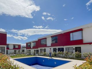 Foto 1 de Casa por Estrenar en Conjunto Privado – Mitad del Mundo
