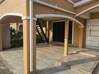 Foto 2 de ALQUILER DE CASA EN PLAZA MADEIRA