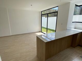 Foto 4 de CASA AMPLIA Y MODERNA EN POMASQUI