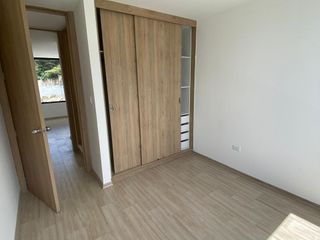 Foto 10 de CASA AMPLIA Y MODERNA EN POMASQUI