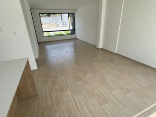 Foto 6 de CASA AMPLIA Y MODERNA EN POMASQUI