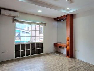 Foto 6 de DEPARTAMENTO EN ALQUILER EN AV. PRINCIPAL, PASAJE