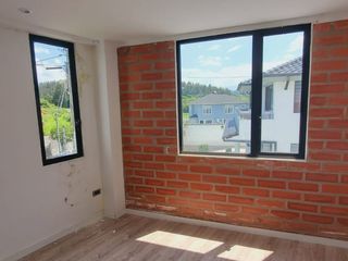 Foto 10 de CASA NUEVA EN VENTA – SECTOR CASHAPAMBA, VALLE DE LOS CHILLOS