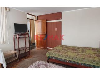 Foto 15 de Vendo Bonita Casa Frente A Parque Nuestra Sra De La Paz En Miraflores-2Pisos-150M2-$180.000