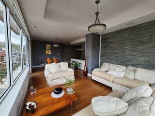 Foto 2 de Departamento en venta de 3 dormitorios en Avenida Ordóñez Lasso en Cuenca,