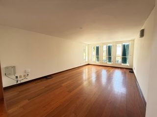 Foto 32 de Vendo hermosa casa cerca a parque con amplia terraza y jardin frente a parque