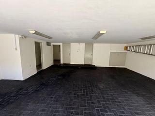 Foto 44 de Vendo hermosa casa cerca a parque con amplia terraza y jardin frente a parque