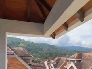 Foto 12 de Vendo Bucaramanga  lagos del cacique exclusivo conjunto 12 casas esquinera con amplio patio.