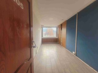 Foto 4 de 🏢 OFICINA EN RENTA – PLAZA ARTIGAS, 12 DE OCTUBRE Y CORUÑA