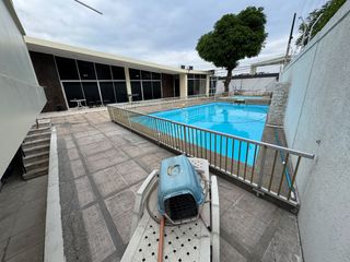 Foto 6 de En venta casa de 5 dormitorios en BARRIO CENTENARIO.