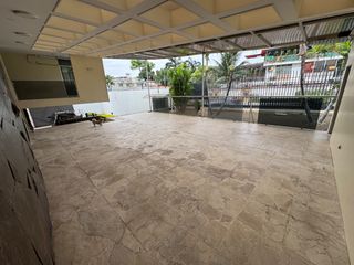 Foto 5 de En venta casa de 5 dormitorios en BARRIO CENTENARIO.