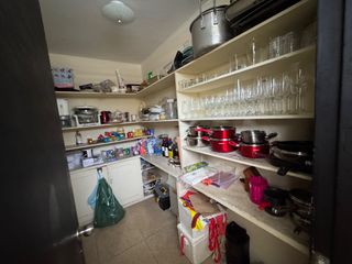 Foto 13 de En venta casa de 5 dormitorios en BARRIO CENTENARIO.