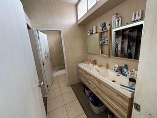 Foto 28 de En venta casa de 5 dormitorios en BARRIO CENTENARIO.
