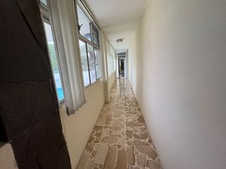 Foto 22 de En venta casa de 5 dormitorios en BARRIO CENTENARIO.