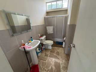 Foto 25 de En venta casa de 5 dormitorios en BARRIO CENTENARIO.