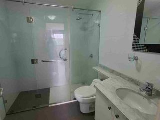 Foto 4 de Puerto Santa Ana : En alquiler moderna suite full amoblada con excelente vista y exclusiva área social