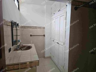 Foto 4 de Alquiler de departamento de 2 dormitorios con garage en Bellavista Baja en Guayaquil