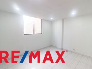 Foto 4 de SE VENDE MINI DEPARTAMENTO EN SAN JUAN DE MIRAFLORES CERCA A LA AVENIDA SAN JUAN EN CUARTO PISO