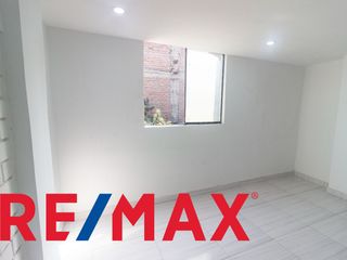 Foto 9 de SE VENDE MINI DEPARTAMENTO EN SAN JUAN DE MIRAFLORES CERCA A LA AVENIDA SAN JUAN EN CUARTO PISO