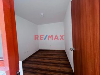 Foto 4 de Se Alquila Casa Para Empresas De 3 Pisos-Urb. Santa Edelmira -306.59M2 Cerca A Colegio San José Obrero
