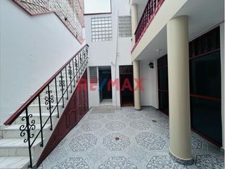 Foto 17 de Se Alquila Casa Para Empresas De 3 Pisos-Urb. Santa Edelmira -306.59M2 Cerca A Colegio San José Obrero