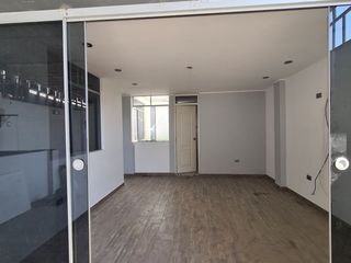 Foto 9 de 🏡 ¡Gran Oportunidad En Parcona! Casa De 3 Pisos Con Minidepartamento Independiente – Lista Para Vender