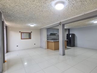 Foto 4 de 🏡 ¡Gran Oportunidad En Parcona! Casa De 3 Pisos Con Minidepartamento Independiente – Lista Para Vender