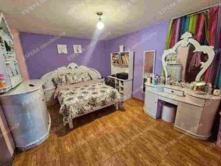 Foto 4 de VENDO Dpto 94m2, piso 2, en Urb. Santa Rosa, Mariano Melgar, Arequipa