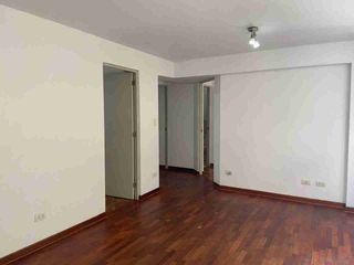 Foto 18 de San Miguel: se vende casa con cuatro dormitorios, un departamento y cuarto de servicio.