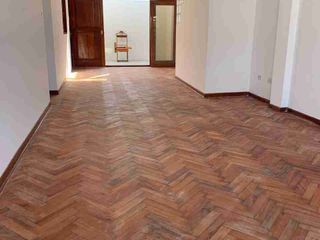 Foto 3 de San Miguel: se vende casa con cuatro dormitorios, un departamento y cuarto de servicio.