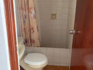Foto 10 de San Miguel: se vende casa con cuatro dormitorios, un departamento y cuarto de servicio.
